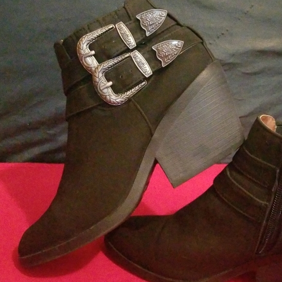 Qupid black booties Size 5 - Picture 4 of 4